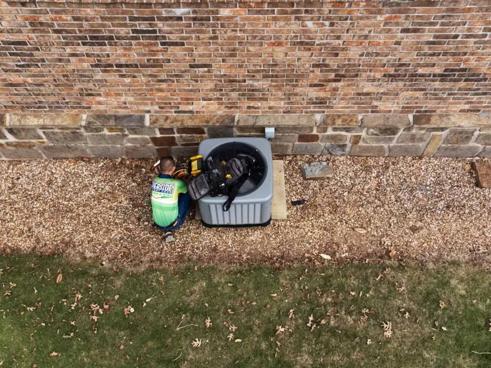 how long does an AC unit last in Arkansas