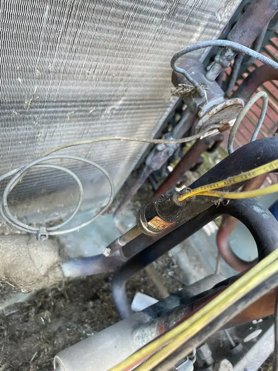 AC Fan Running but Outdoor Unit Not Turning On in Greenwood, AR (R-22 Refrigerant Added)