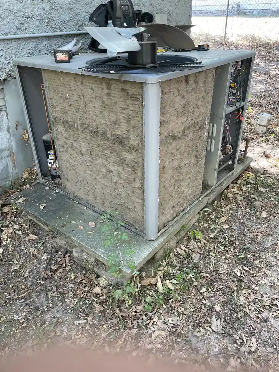 HVAC service photo from a Van Buren, Arkansas job