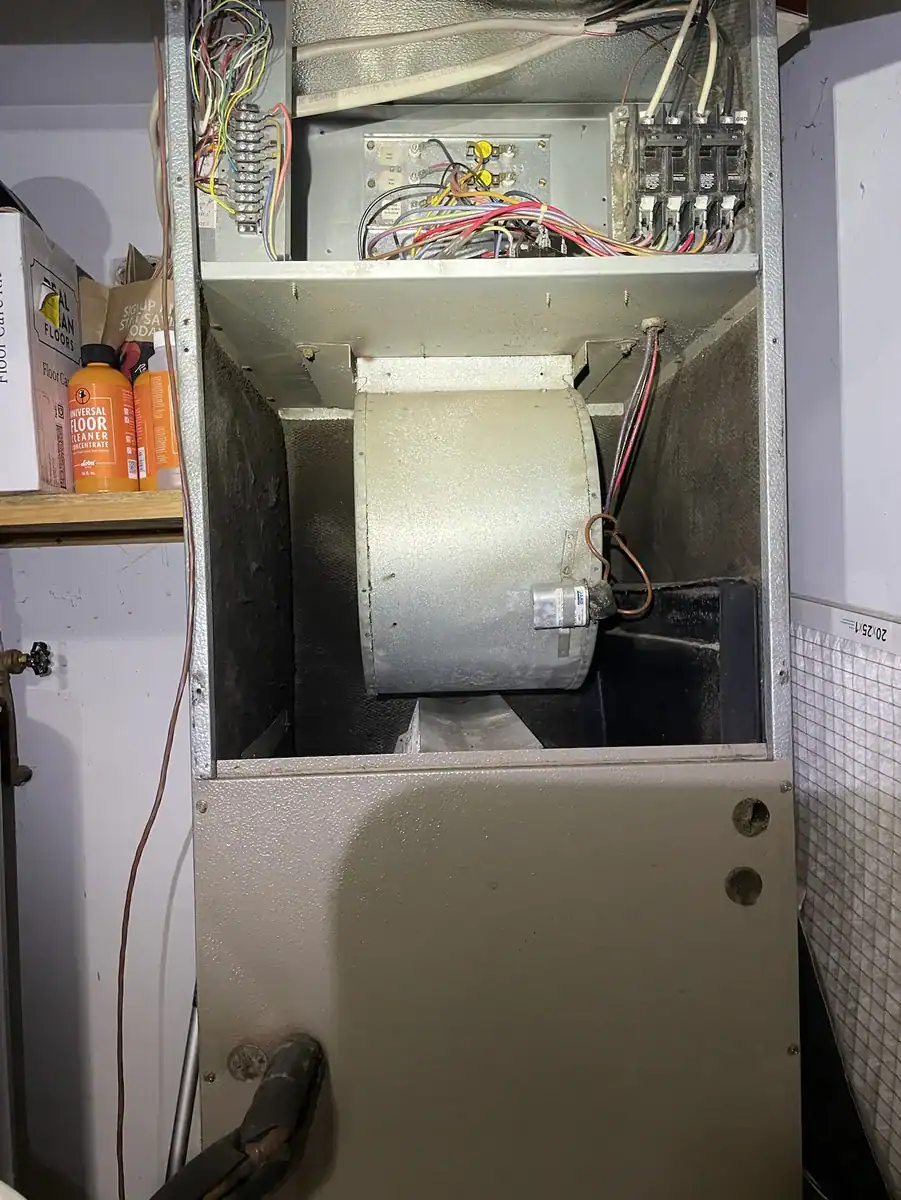 Detail photo from a Van Buren, Arkansas HVAC service visit