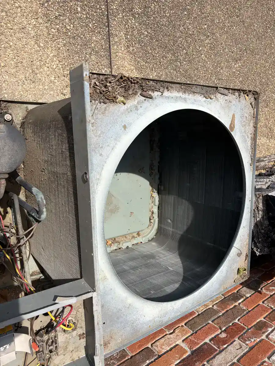 Detail photo from a Van Buren, Arkansas HVAC service visit
