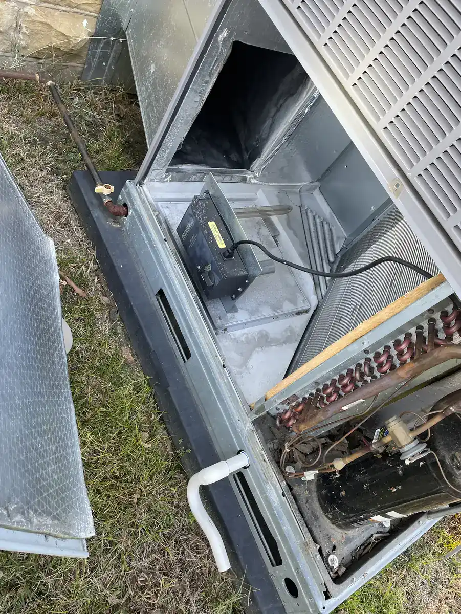 Detail photo from a Fort Smith, Arkansas HVAC service visit
